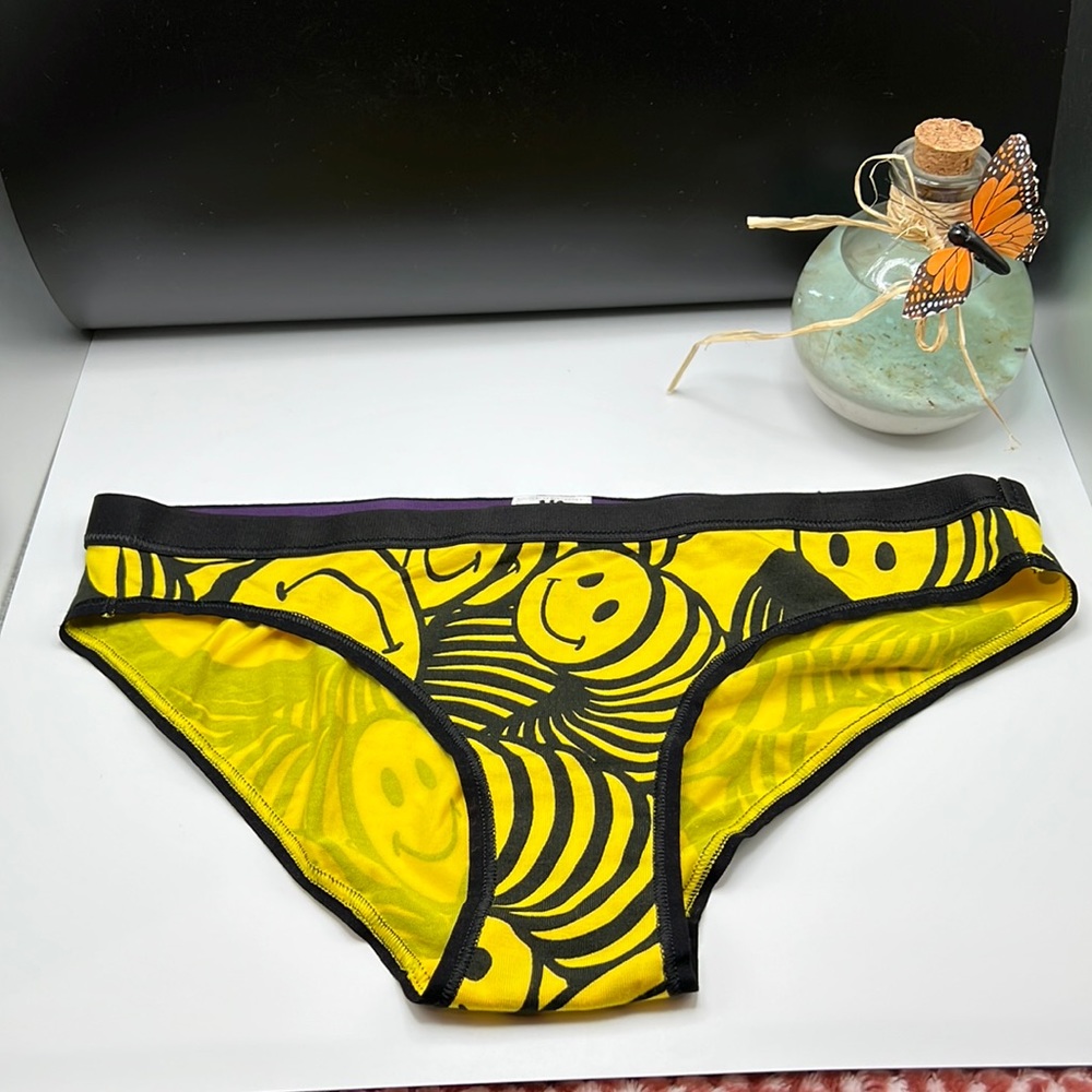 MeUndies: Women Size Small Bikini